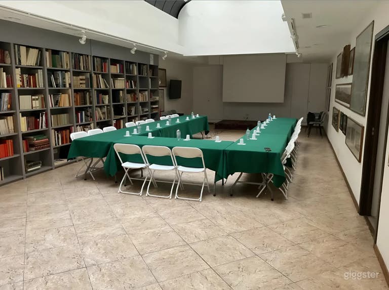  Spazio Eventi Storico a Roma con Lucernario in Vetro 