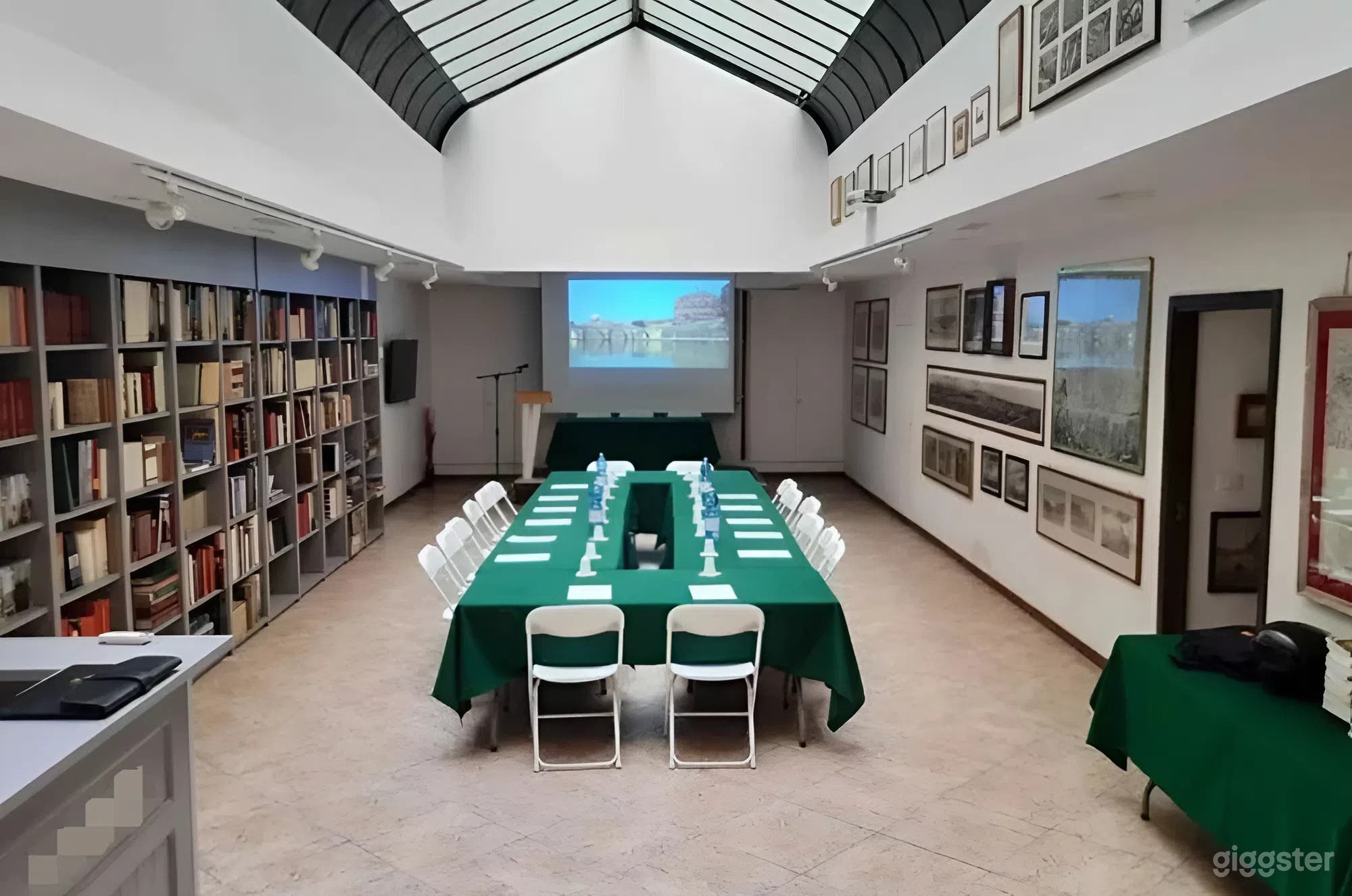 Foto di Spazio Eventi Storico a Roma con Lucernario in Vetro 1