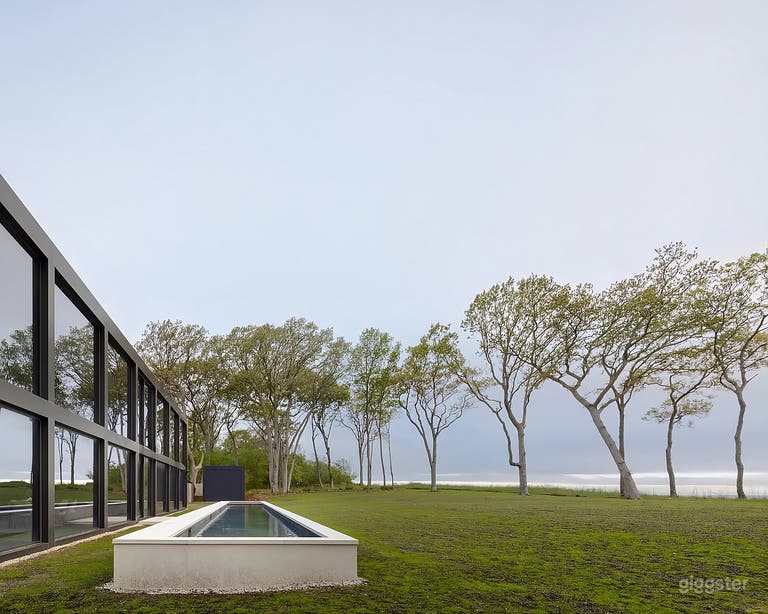  Oceanview Modern Backyard 