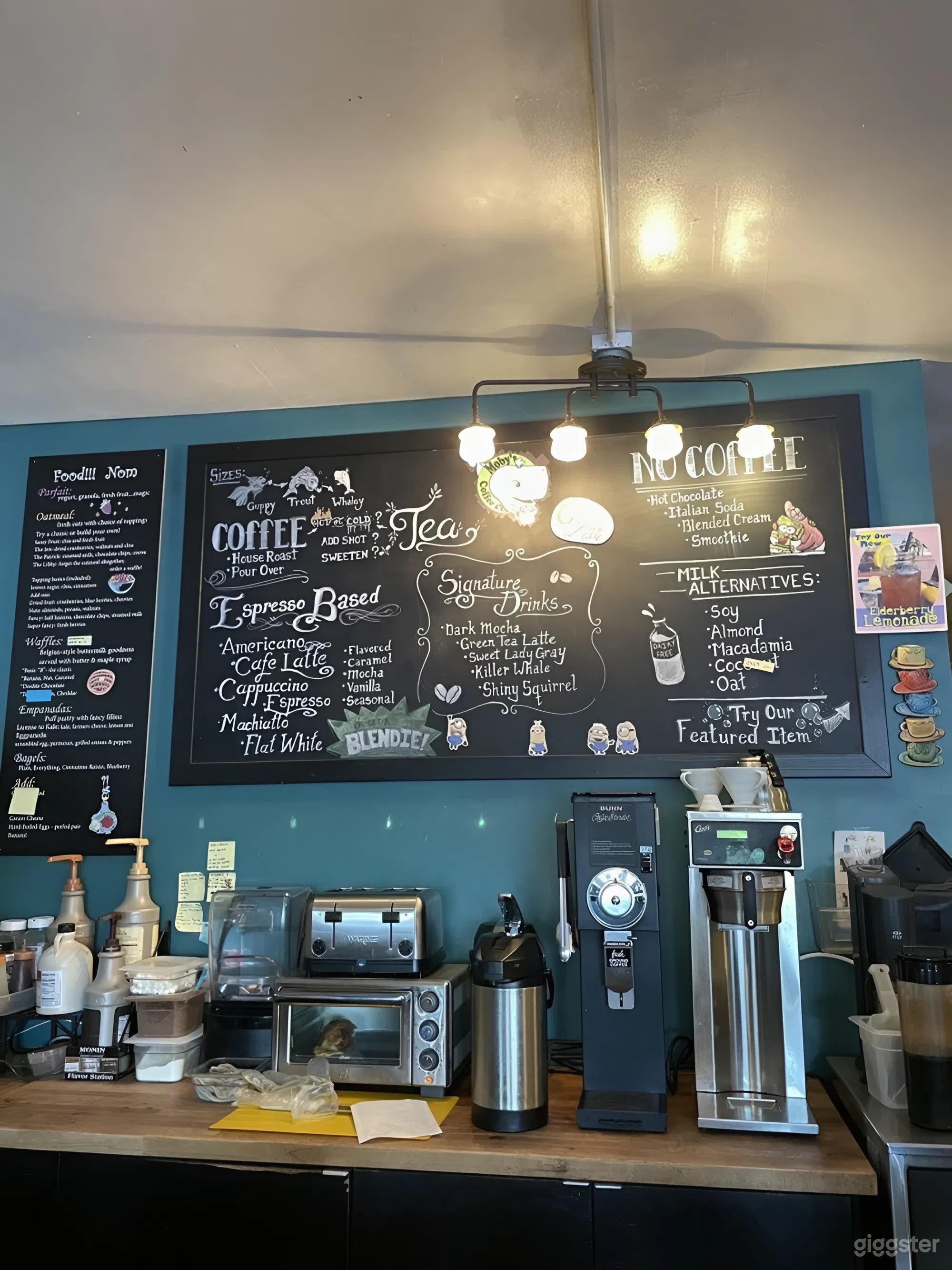 Cozy Coffee &amp; Tea Shop in NoHo Photo 4