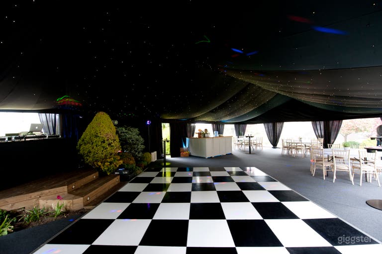  Gorgeous Countryside Wedding Venue 