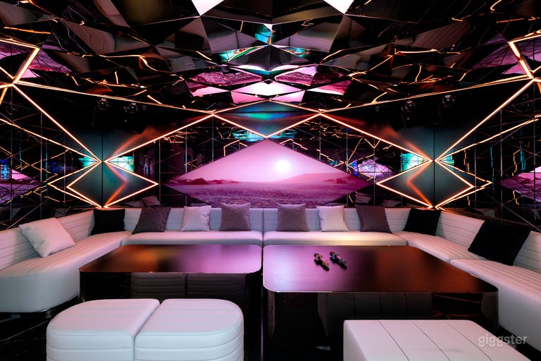  Karaoke – Your Private Party Starts Here 