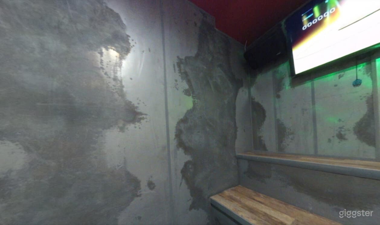 BROADWAY ROOM Photo 4