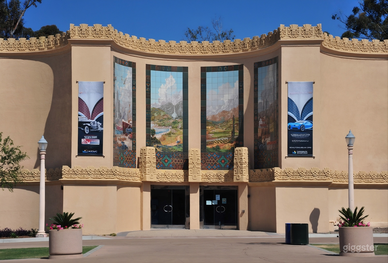  Modern Meeting & Training Rooms Inside a Museum 