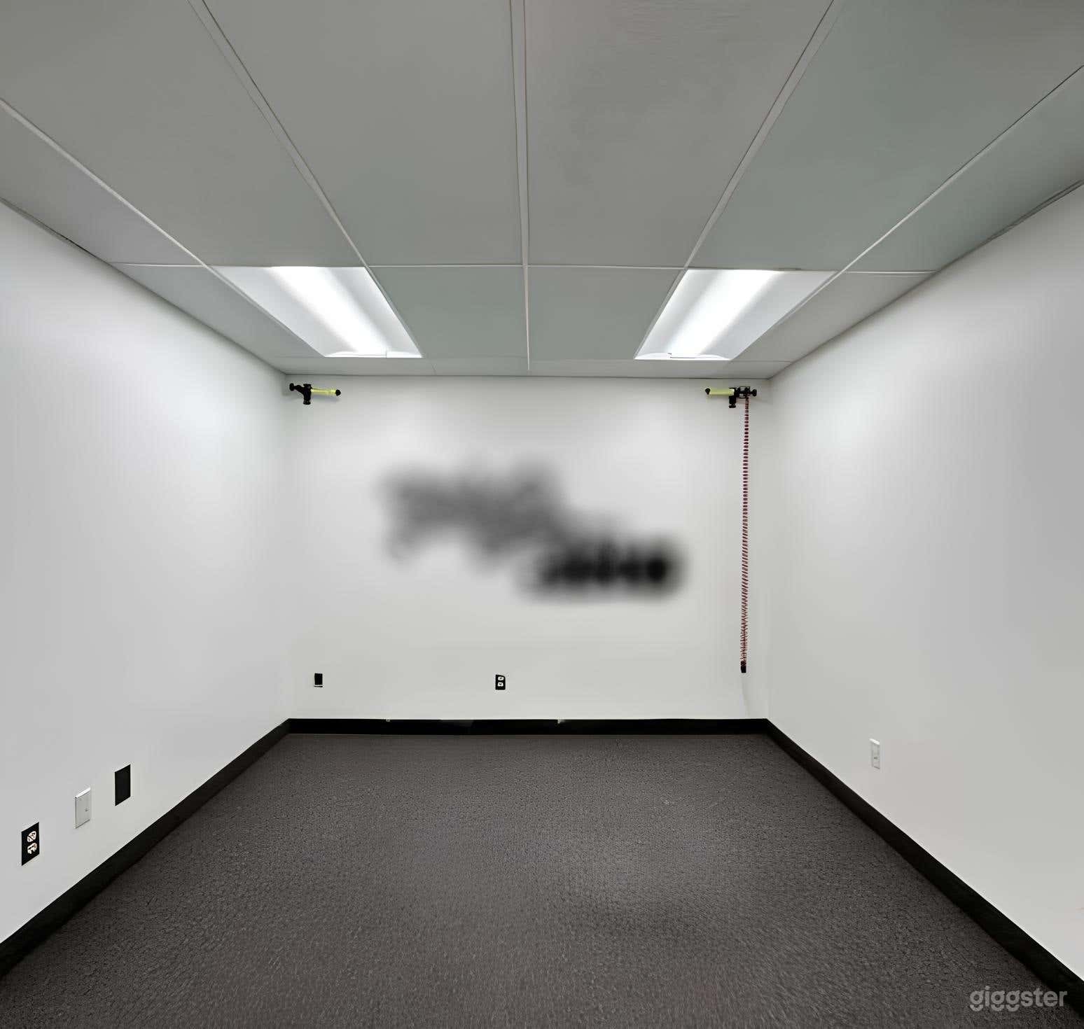 Capture Magic: Photo Studio & Retro Lounge Photo 1