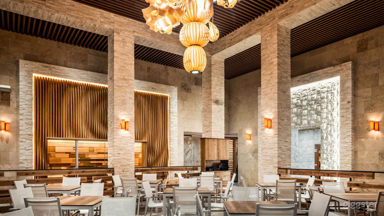 WORLD SPA Lounge
Grab a seat in one of the spa’s main pavilions and it can serve as your basecamp for the day. Take a break between spa journeys to relax and re-fortify with healthy small bites from around the globe