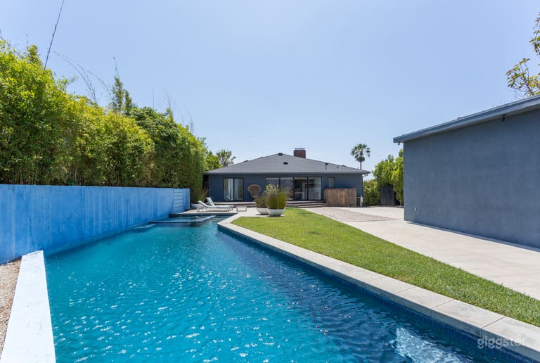  pool from 2nd sitting area 