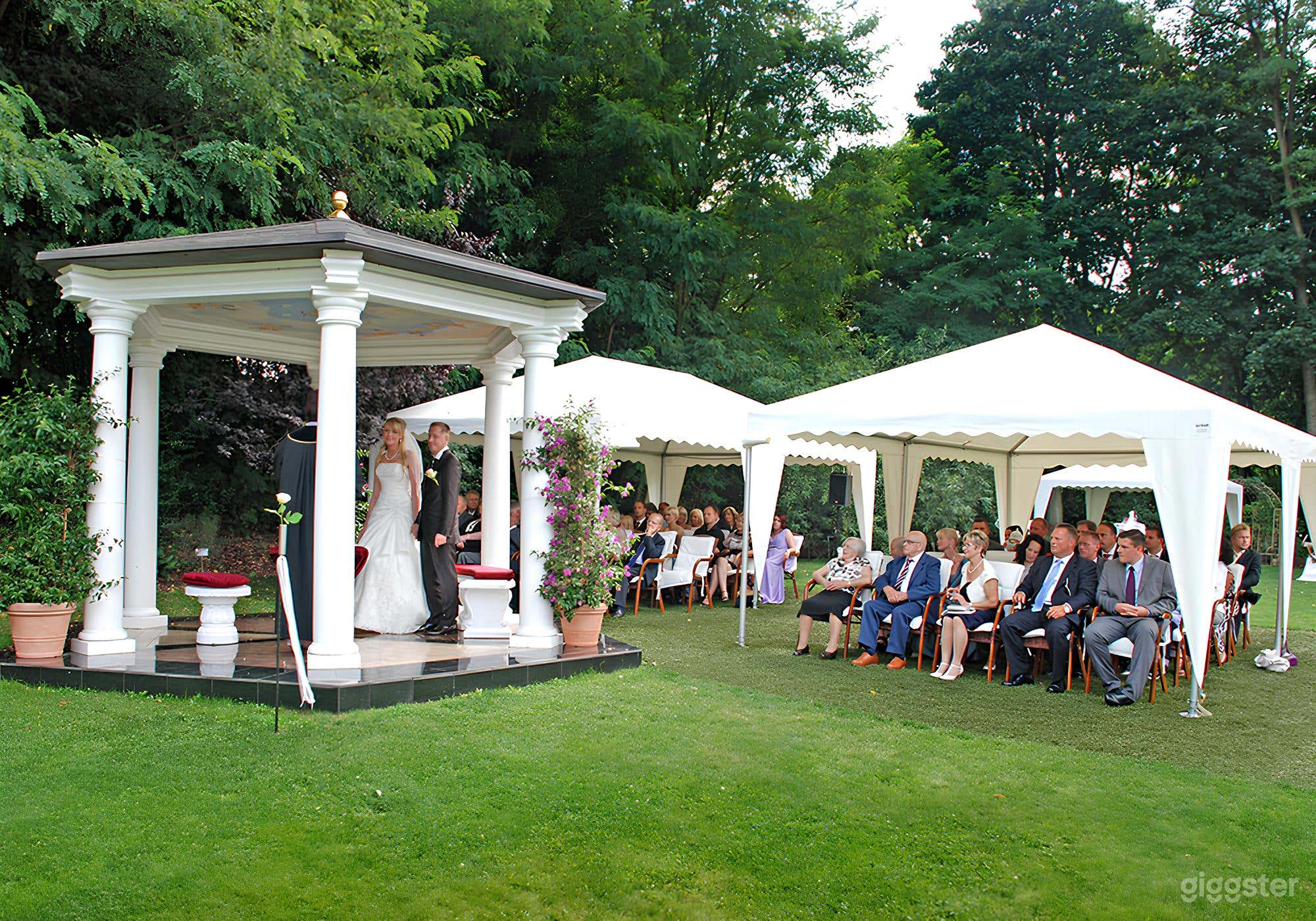 Pavillion + Hochzeitswiese Foto 1