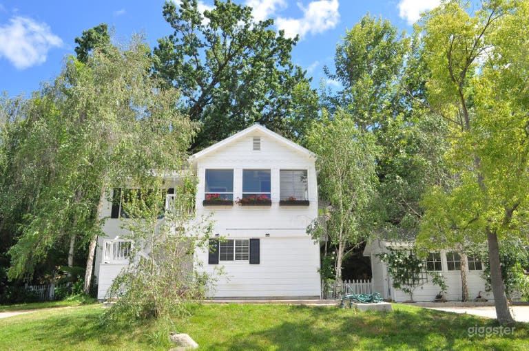  The front exterior of the home. 