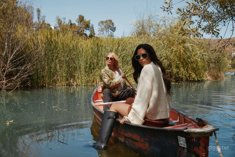  This canoe is available for rent. 