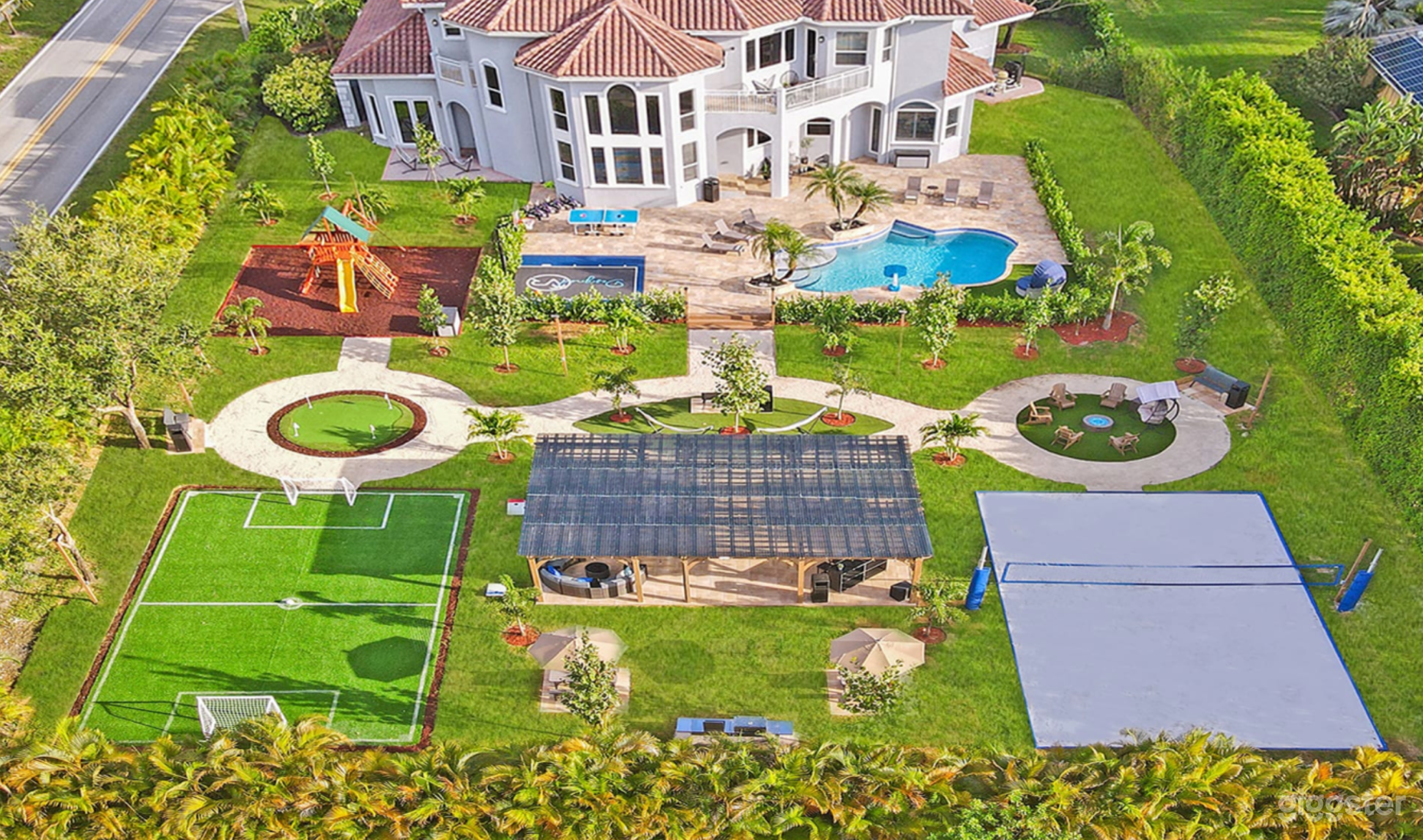 Playground Mansion! Volleyball, Basketball, Games Photo 1