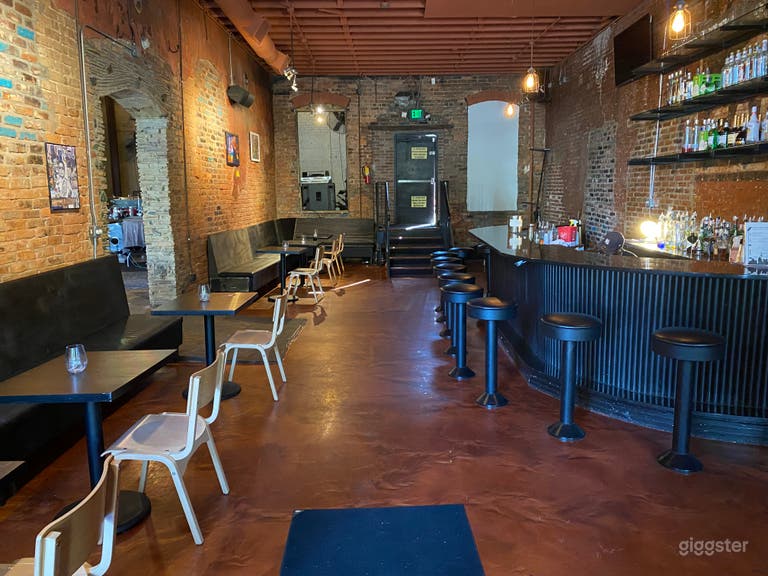  Zentral gelegenes Veranstaltungs- und Restaurant mit rustikalem, künstlerischem Ambiente 