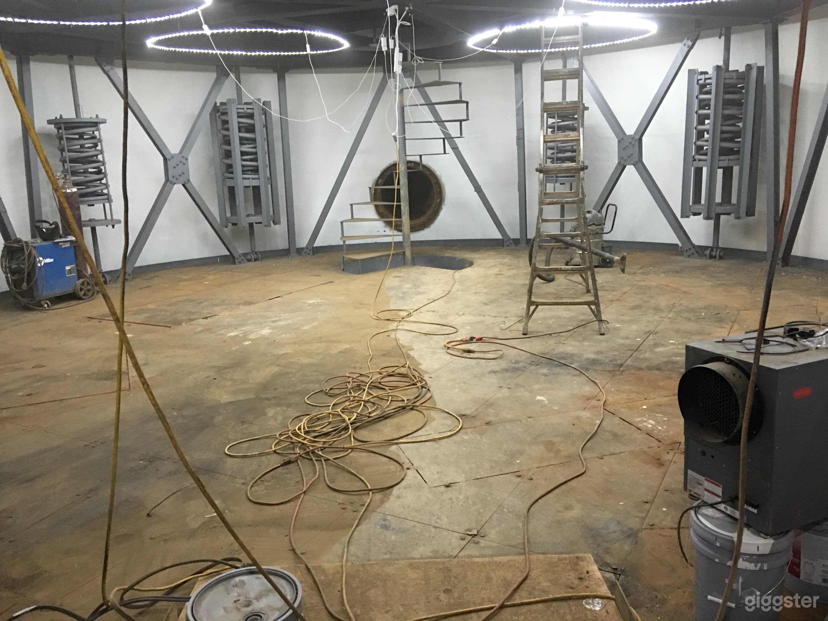 Level 2 of the launch control center. Each floor is 1000 sq ft. 