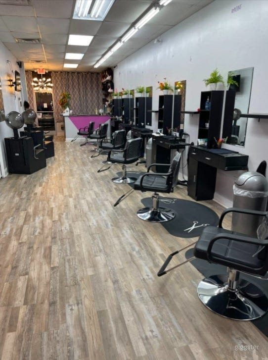 Amazing Hair Salon for Production and Events Photo 1