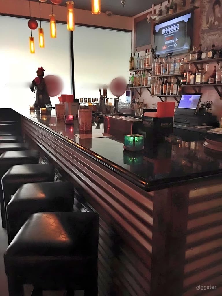  Intimate & Cozy Restaurant Bar 