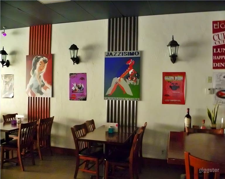  Intimate & Cozy Restaurant Bar 