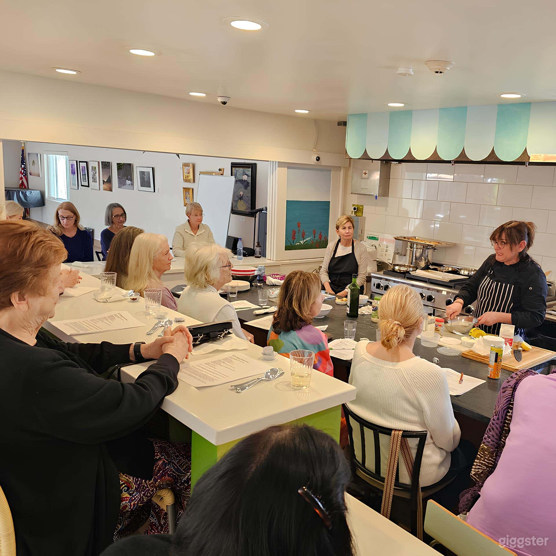 Exhibition Kitchen Photo 2