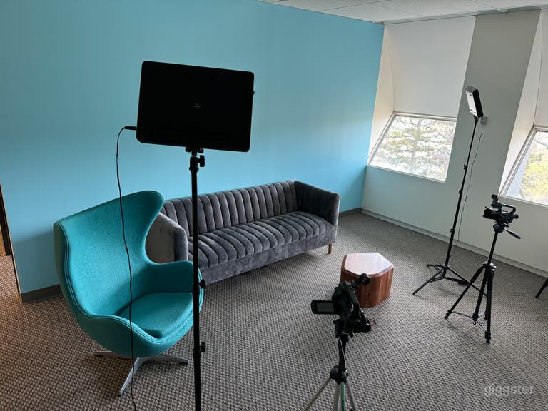  Estudio de Podcast/Comercial 