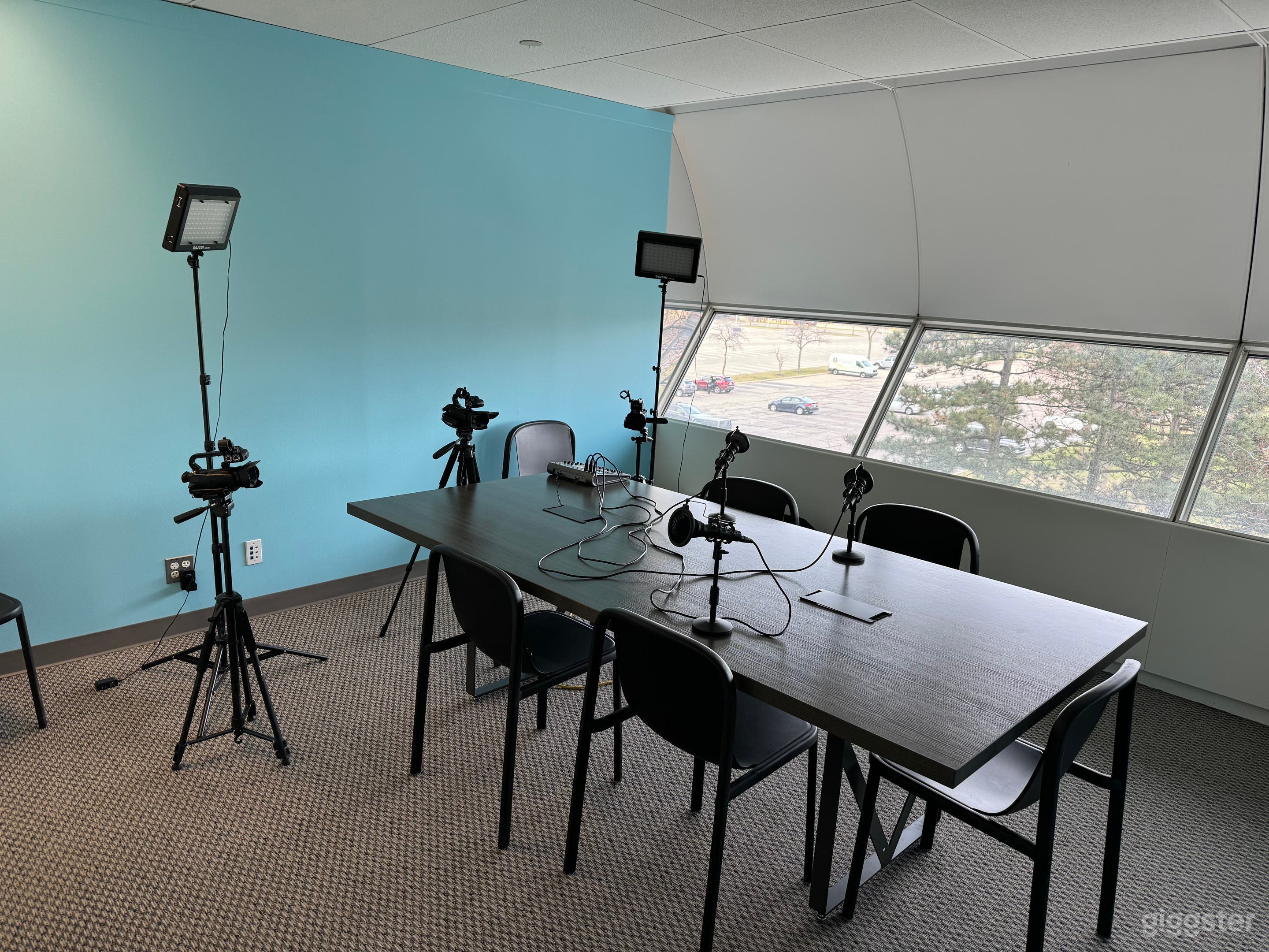 Podcast/Commercial Studio Photo 1