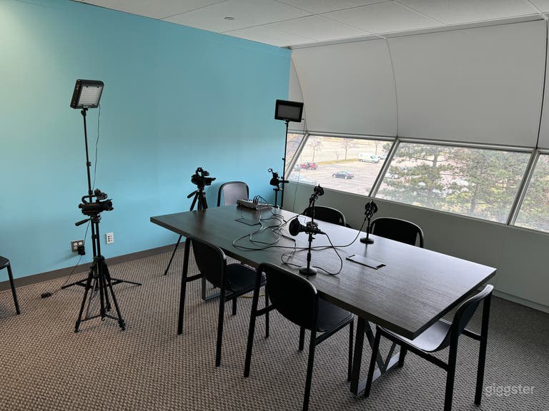  Estudio de Podcast/Comercial 