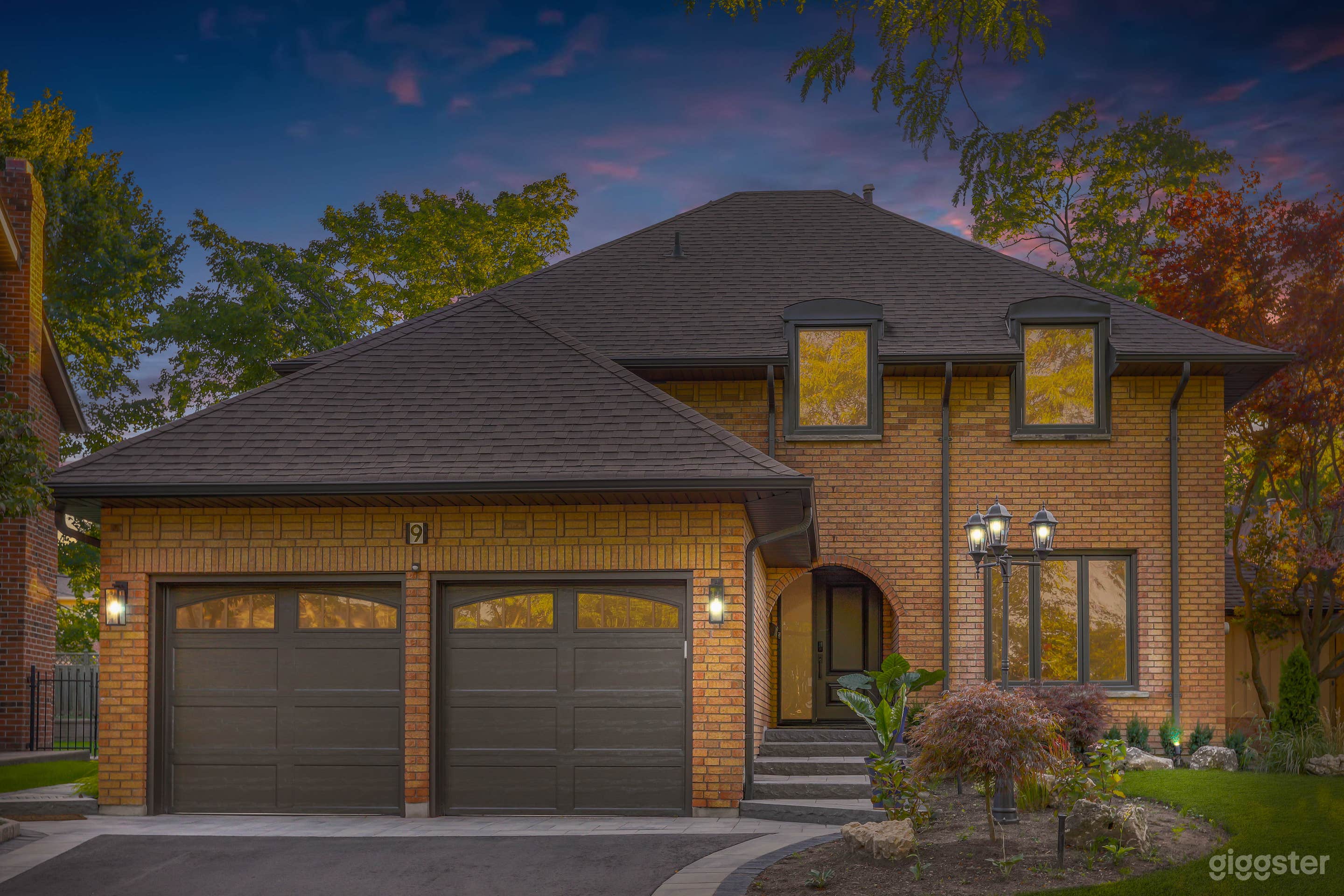 Chic City Pool and Garden Resort Photo 4