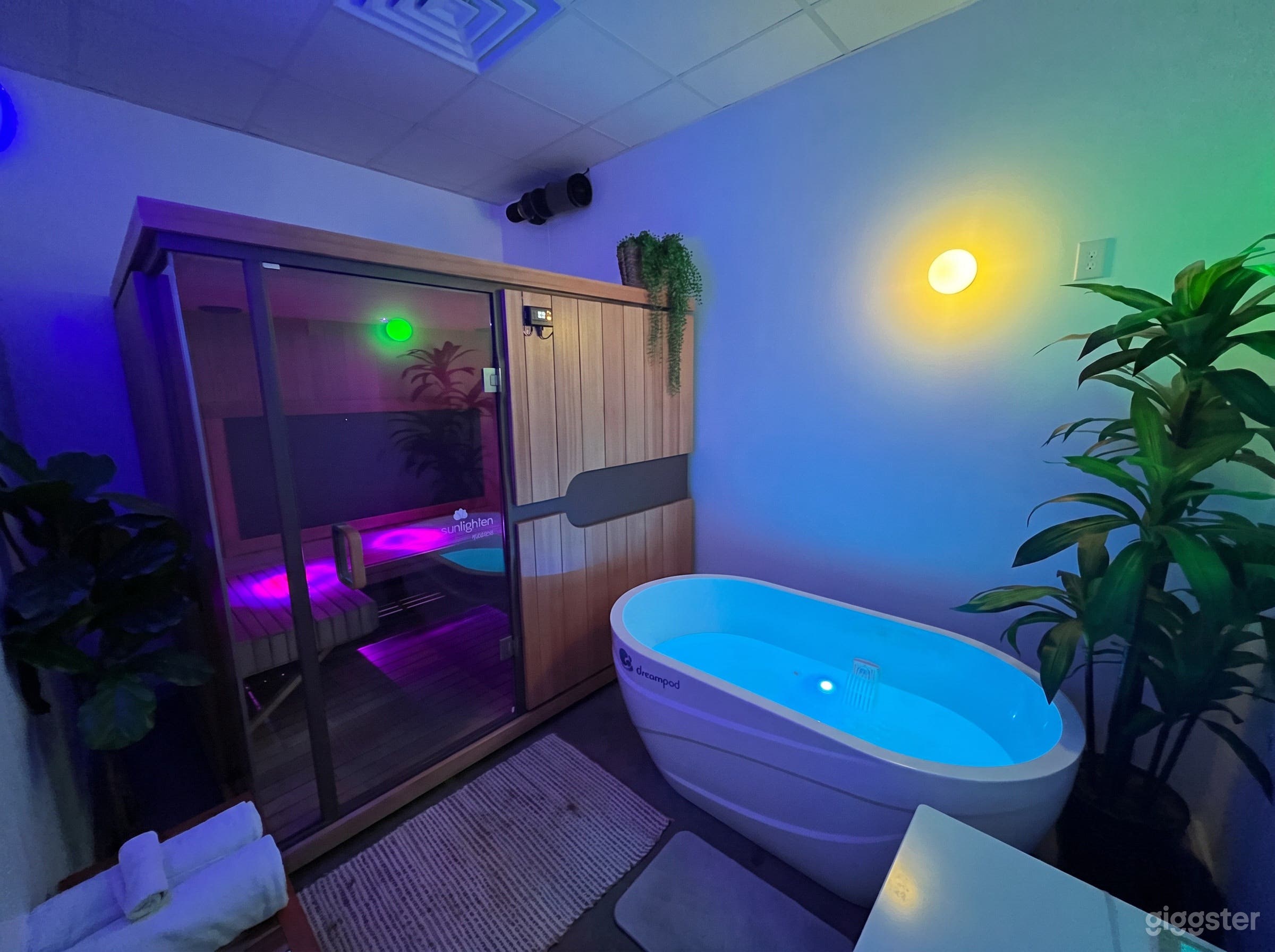 Yoga Studio & Spa | Lighting on point | South Austin Events Photo 4