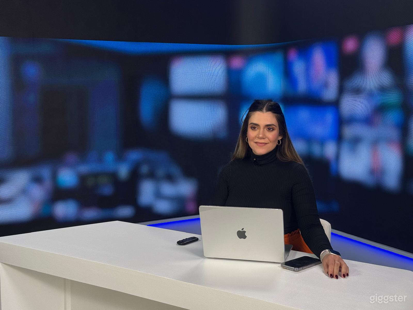 TV - BROADCAST STUDIO - IRON STUDIOS Photo 1