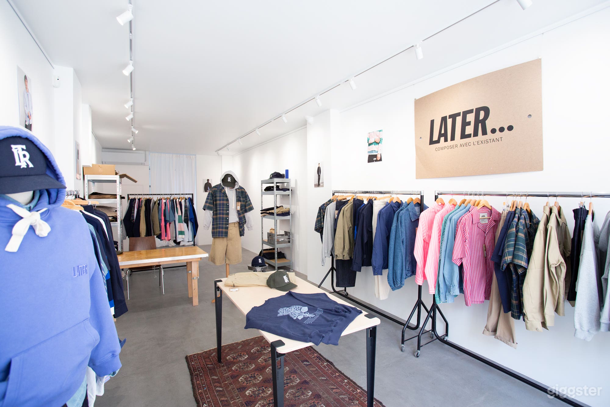 Photo de Galerie minimaliste lumineuse & espace pop-up 4