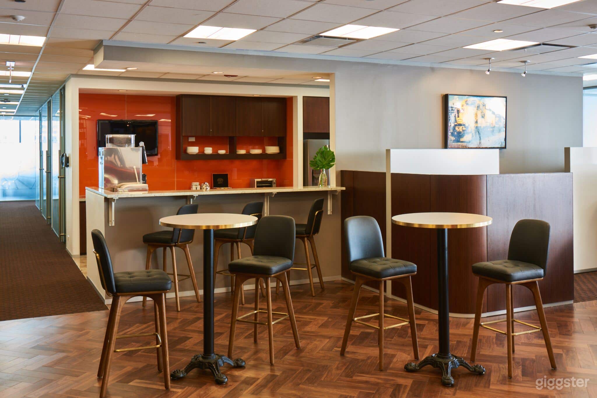 Servcorp 155 North Wacker Drive - Coworking, Office Suites &amp; Virtual Offices Photo 3