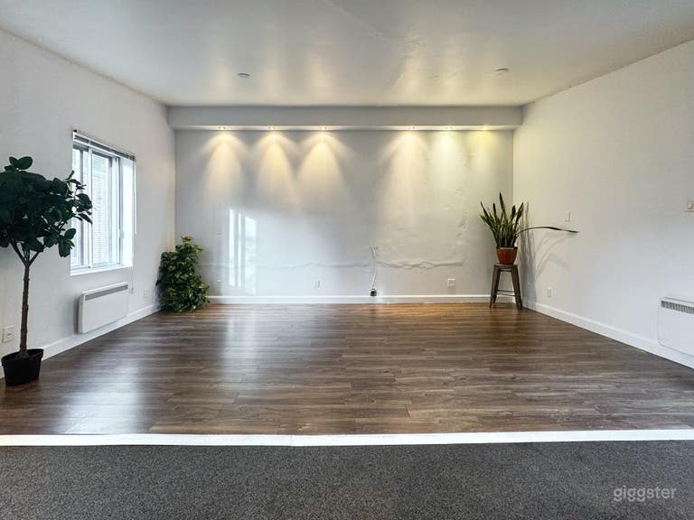  Designed for creation, therapy, and knowledge-sharing 