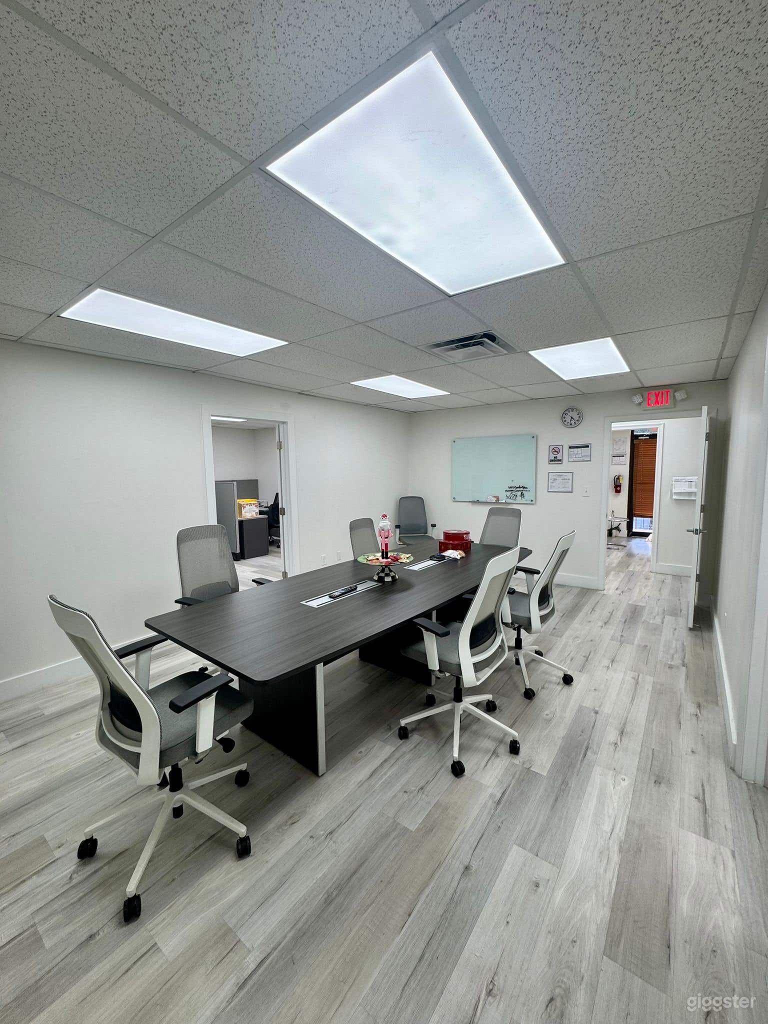 RARE MIAMI CORPORATE OFFICE LOCATION Photo 1