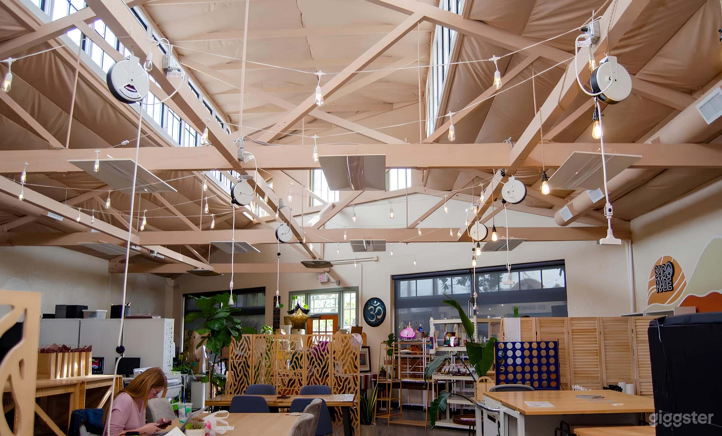 Creative Studio for Filming, Photoshoots, Meetings &amp; Events Photo 1