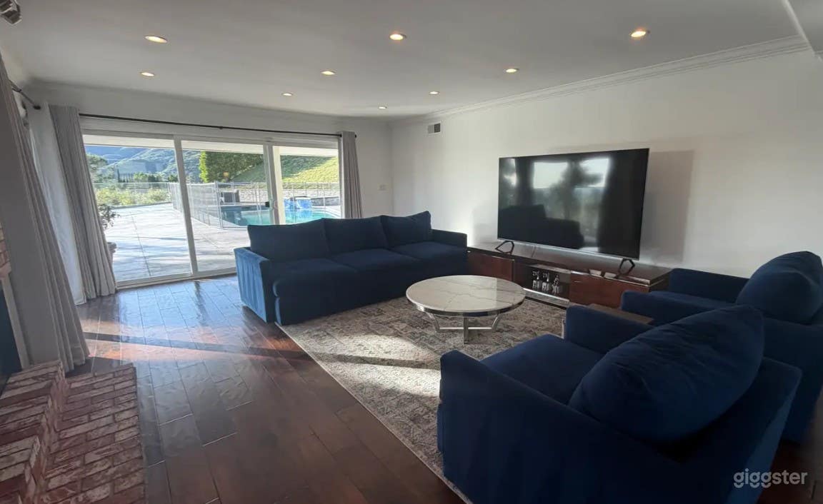 Beautiful house available for filming in Glendale Hills Photo 2