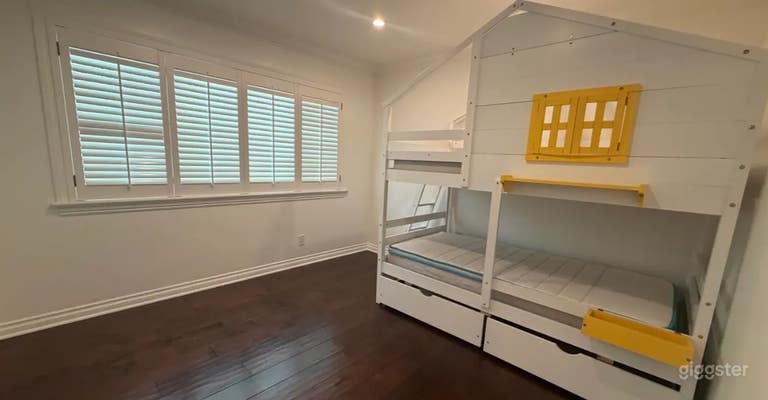  Beautiful house available for filming in Glendale Hills 