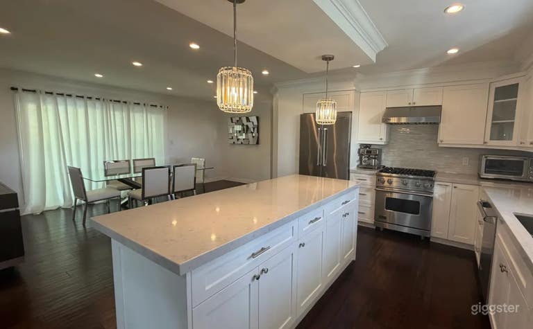  Beautiful house available for filming in Glendale Hills 