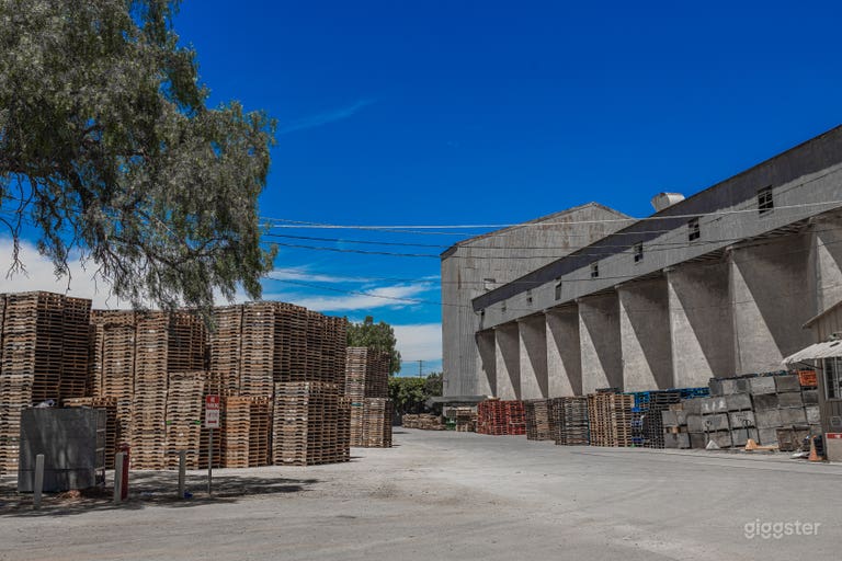  Oxnard Pallet industrial plant 