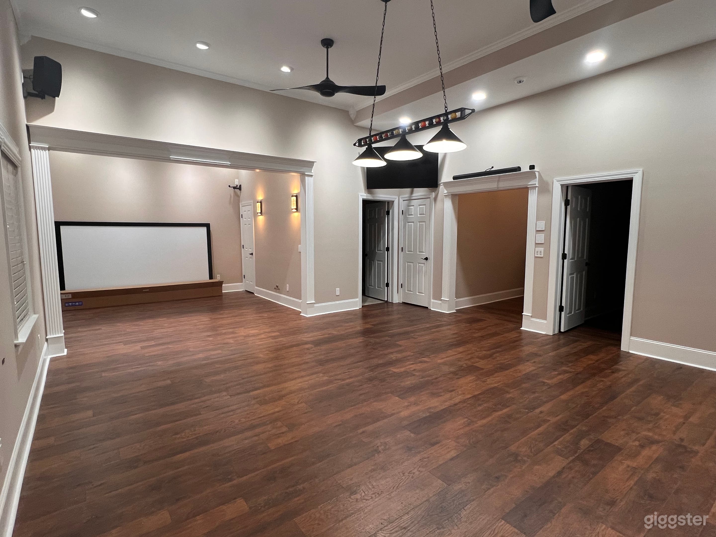 Beautiful Chateau in Canton Photo 4