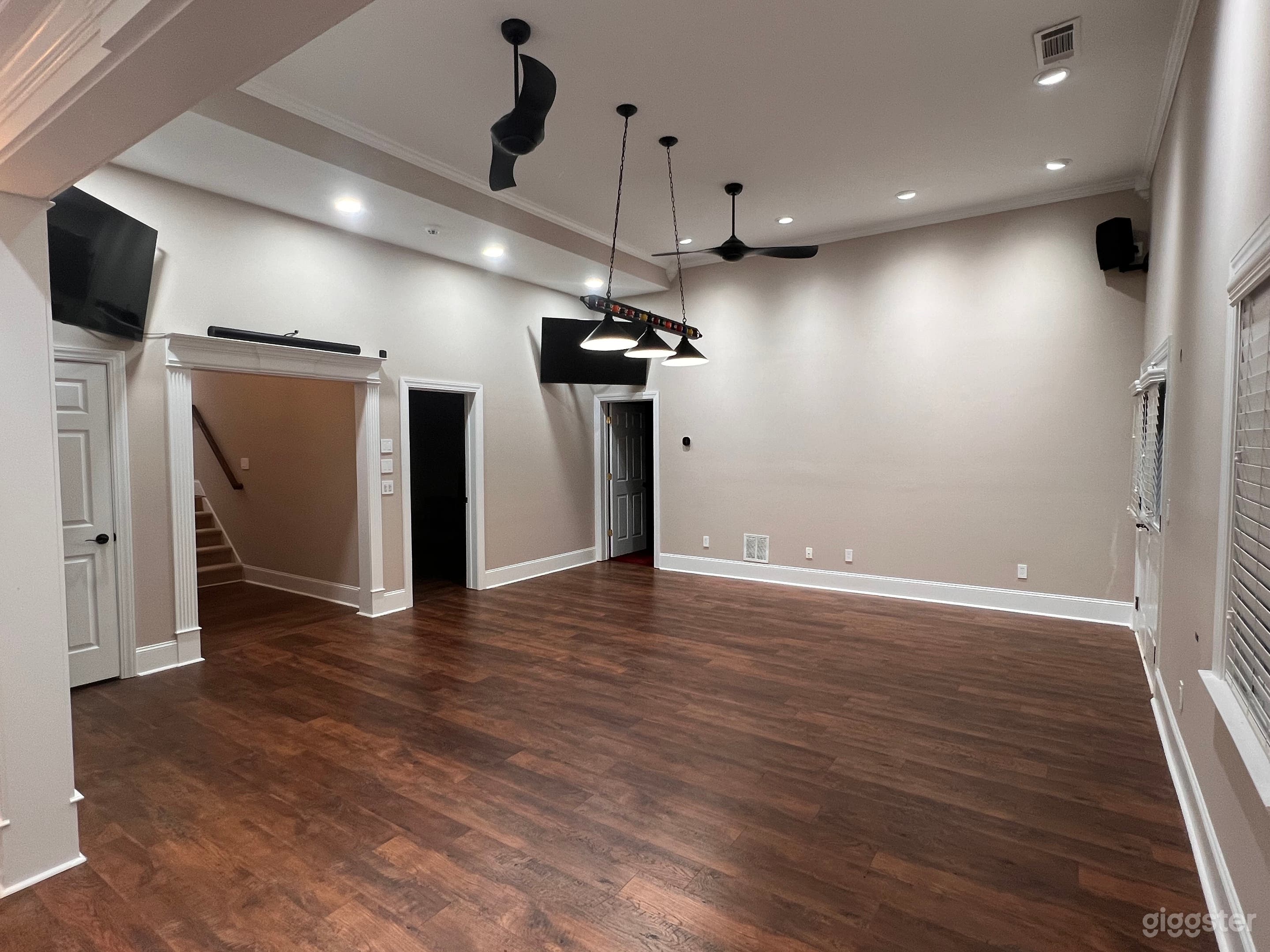 Beautiful Chateau in Canton Photo 2