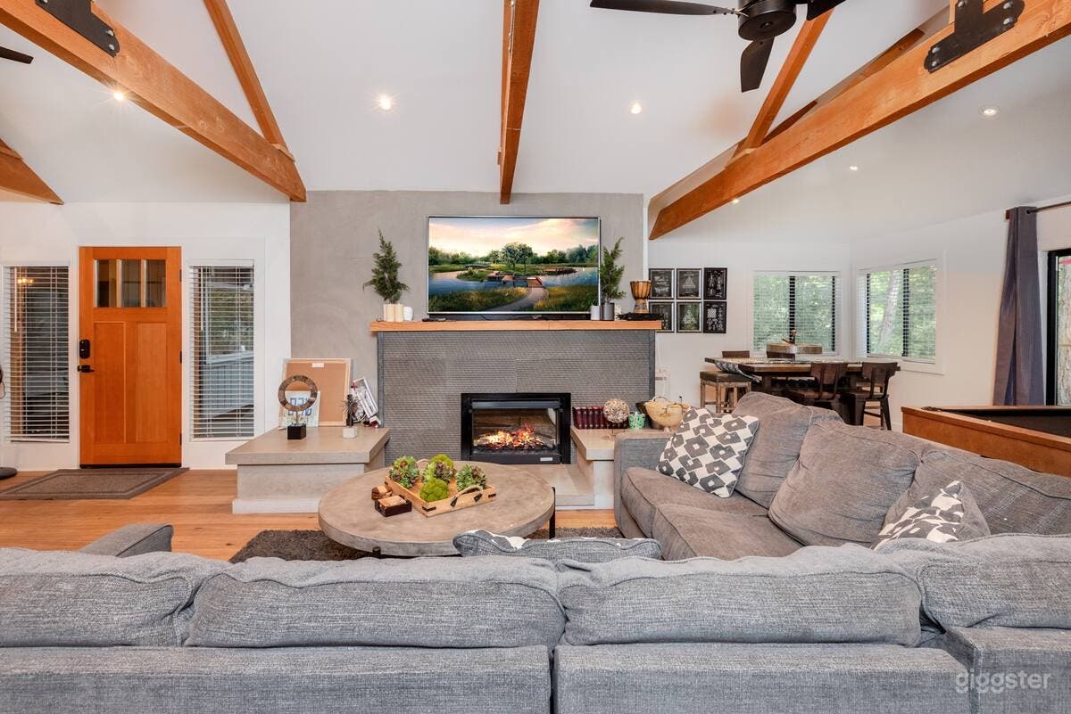 Luxury Mountain Estate: Rustic Wood, Spa & Creek Access Photo 2