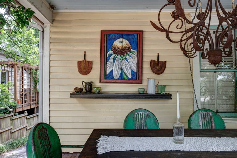  Gorgeous Victorian in Historic Intown Neighborhood 