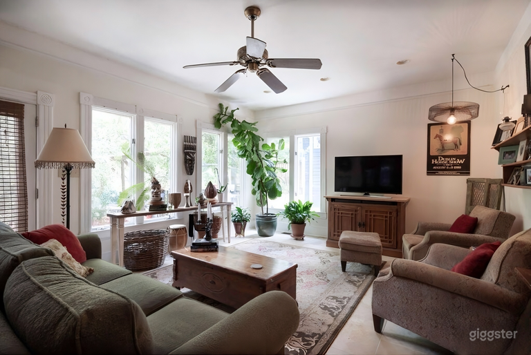  Gorgeous Victorian in Historic Intown Neighborhood 