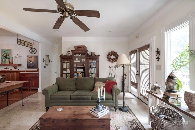  Gorgeous Victorian in Historic Intown Neighborhood 