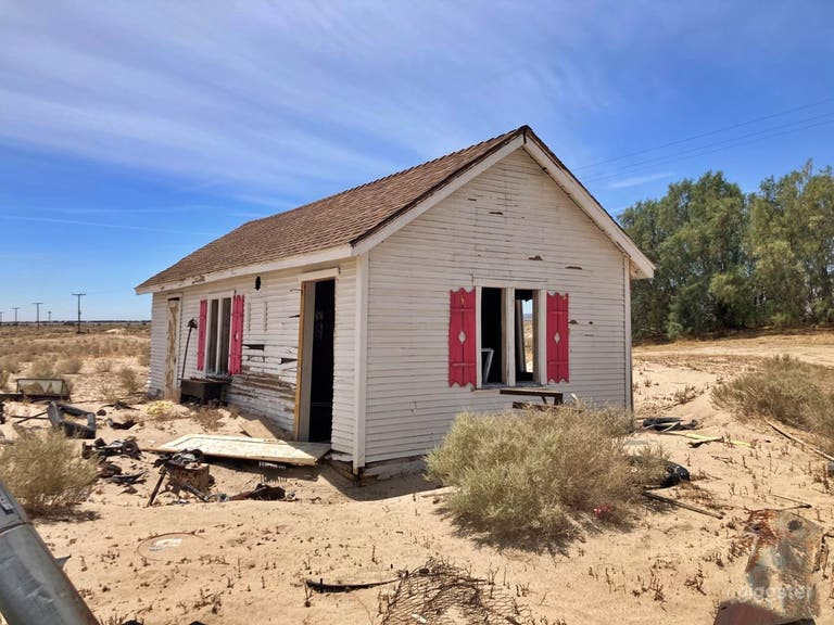  1930s Rustic Guest House 