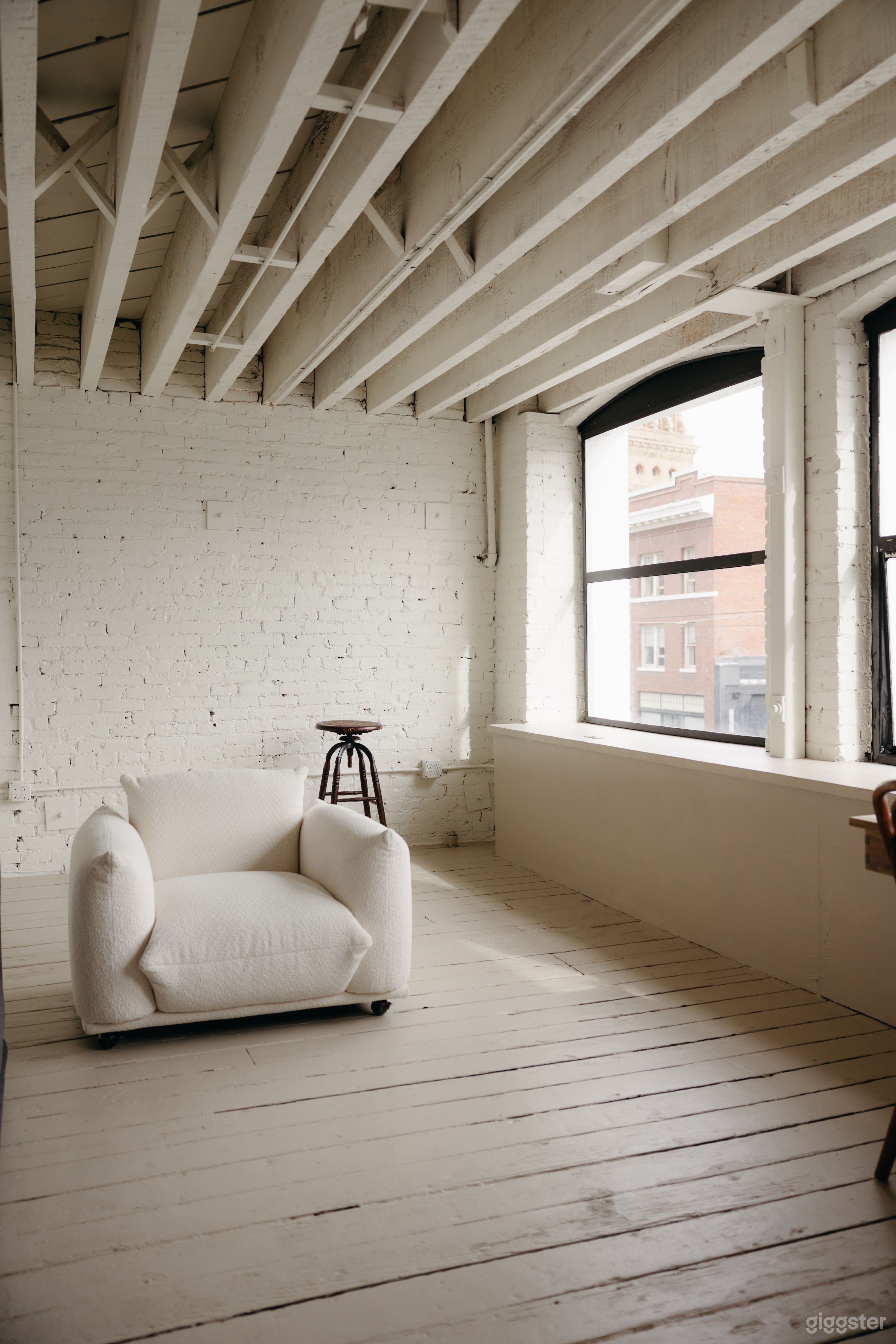 Light + Character filled Downtown Photo Studio wit Photo 4