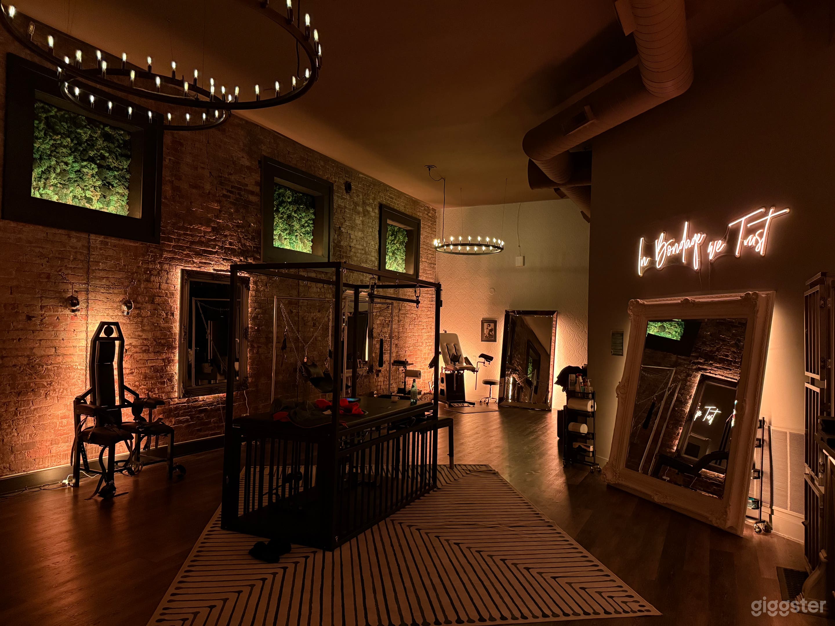 Candlelight preset lighting option 