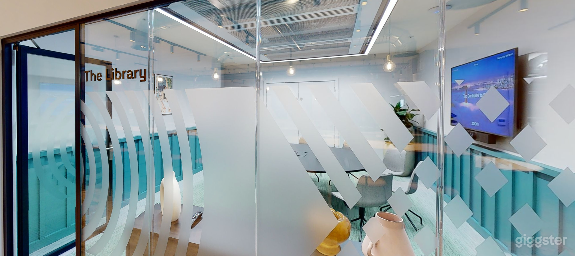 The Library Meeting Room  Photo 4