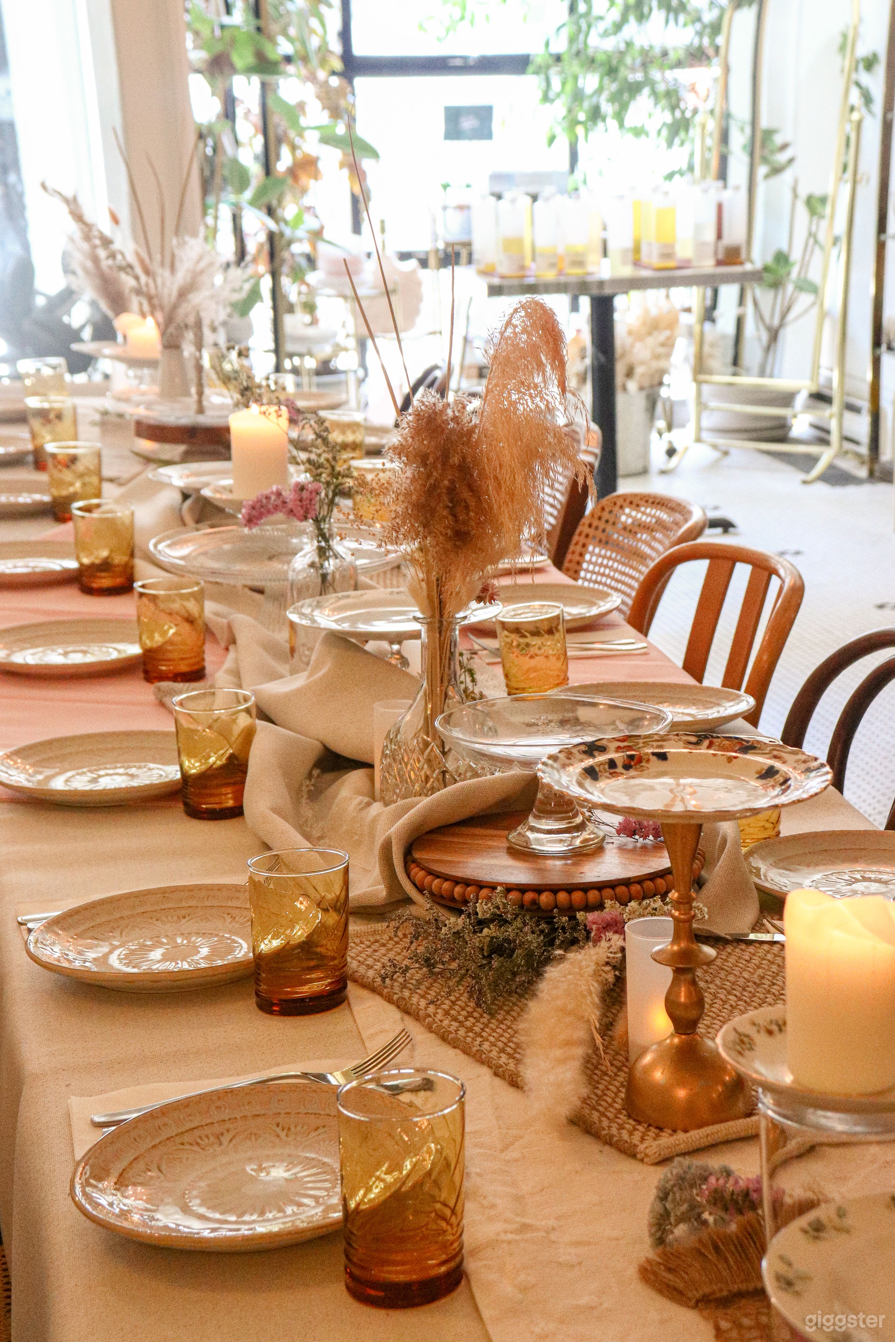 Plateware and smallwares included in rental 