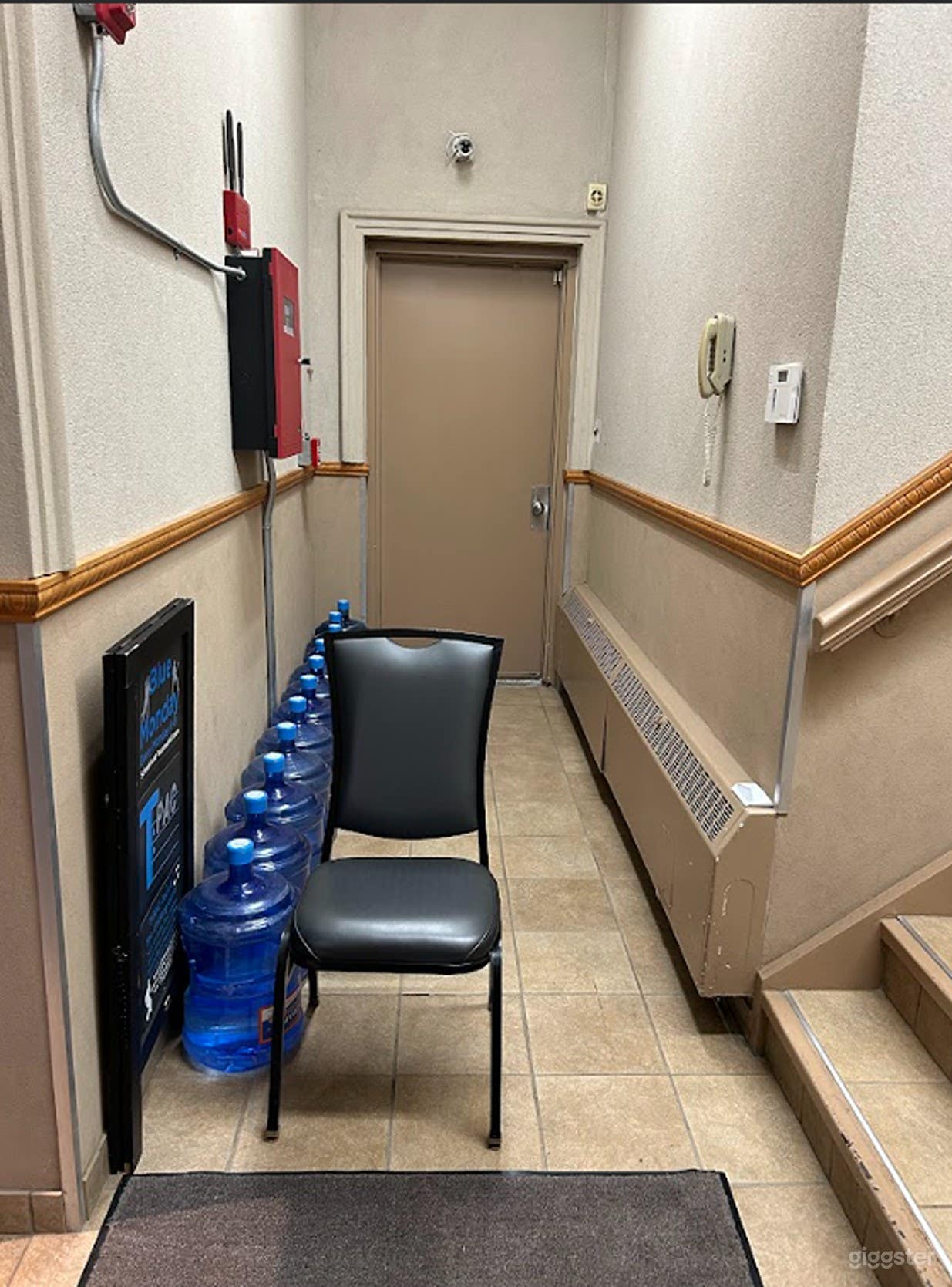 Inviting Lobby Area Adjacent to Classrooms Photo 4