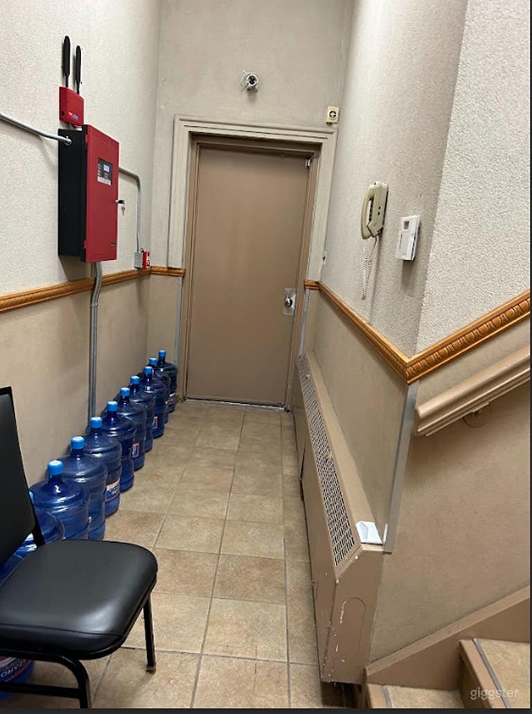  Inviting Lobby Area Adjacent to Classrooms 