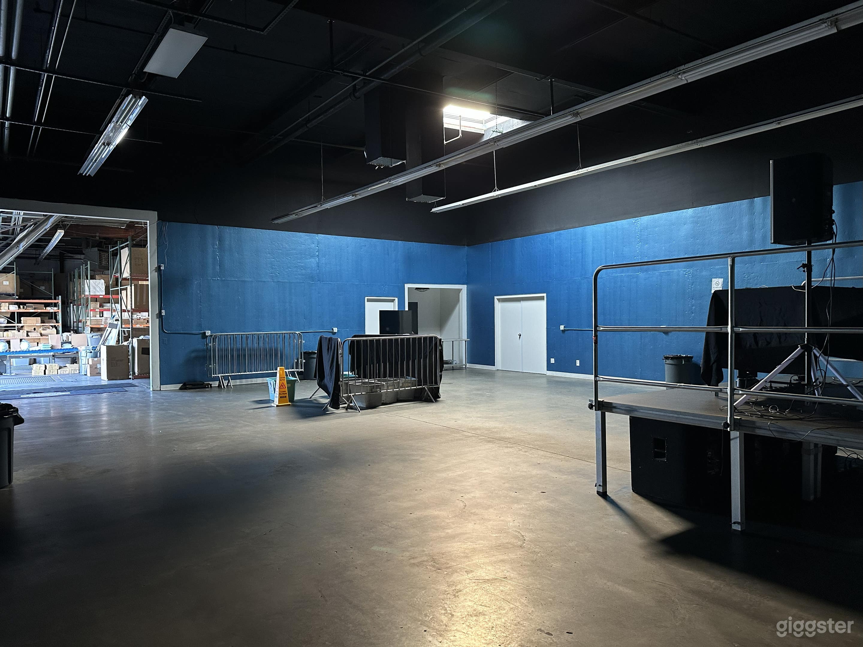 1,500 sq. ft. Industrial Indoor Venue 2 Photo 1